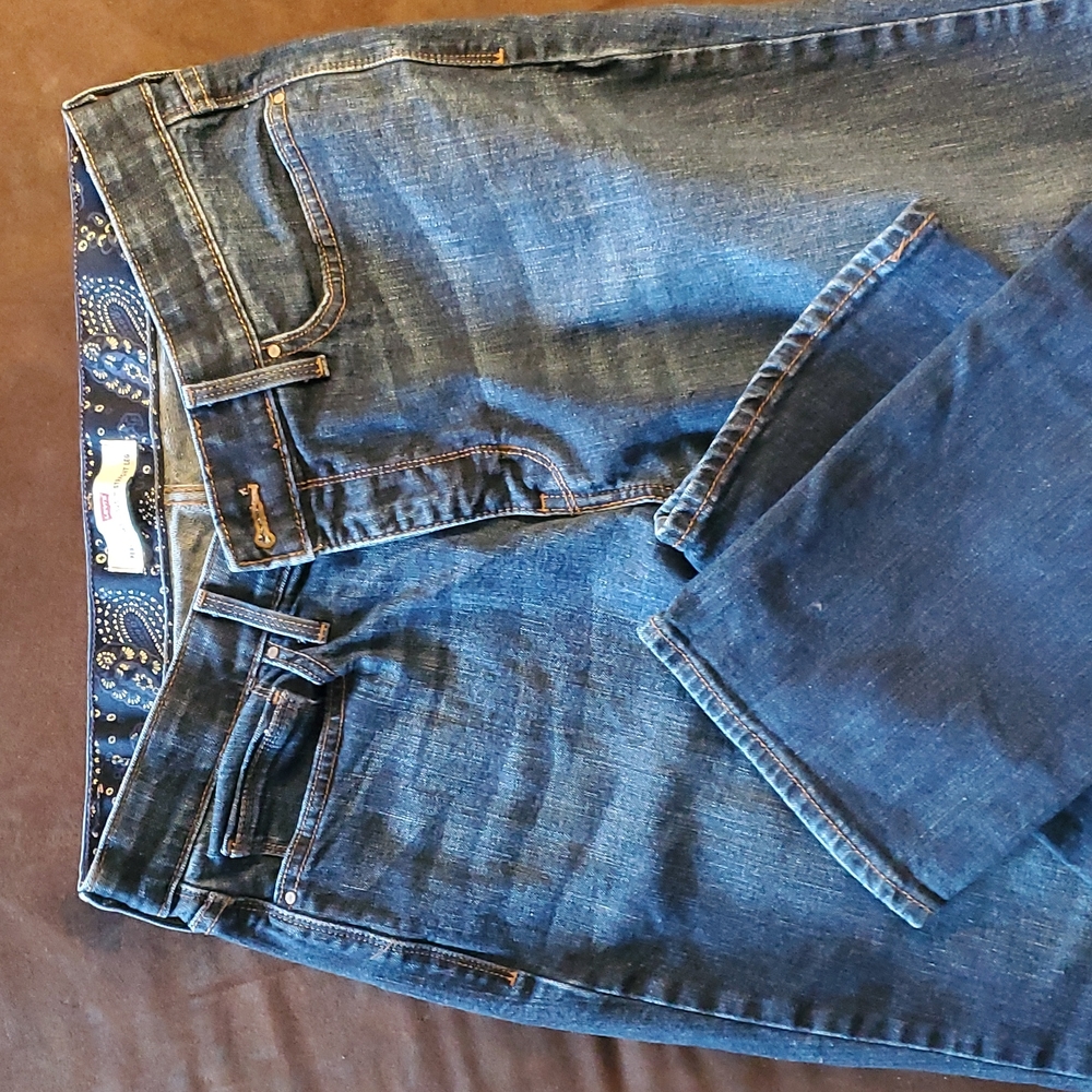 Levi's Perfect waist/525 straight leg size 12